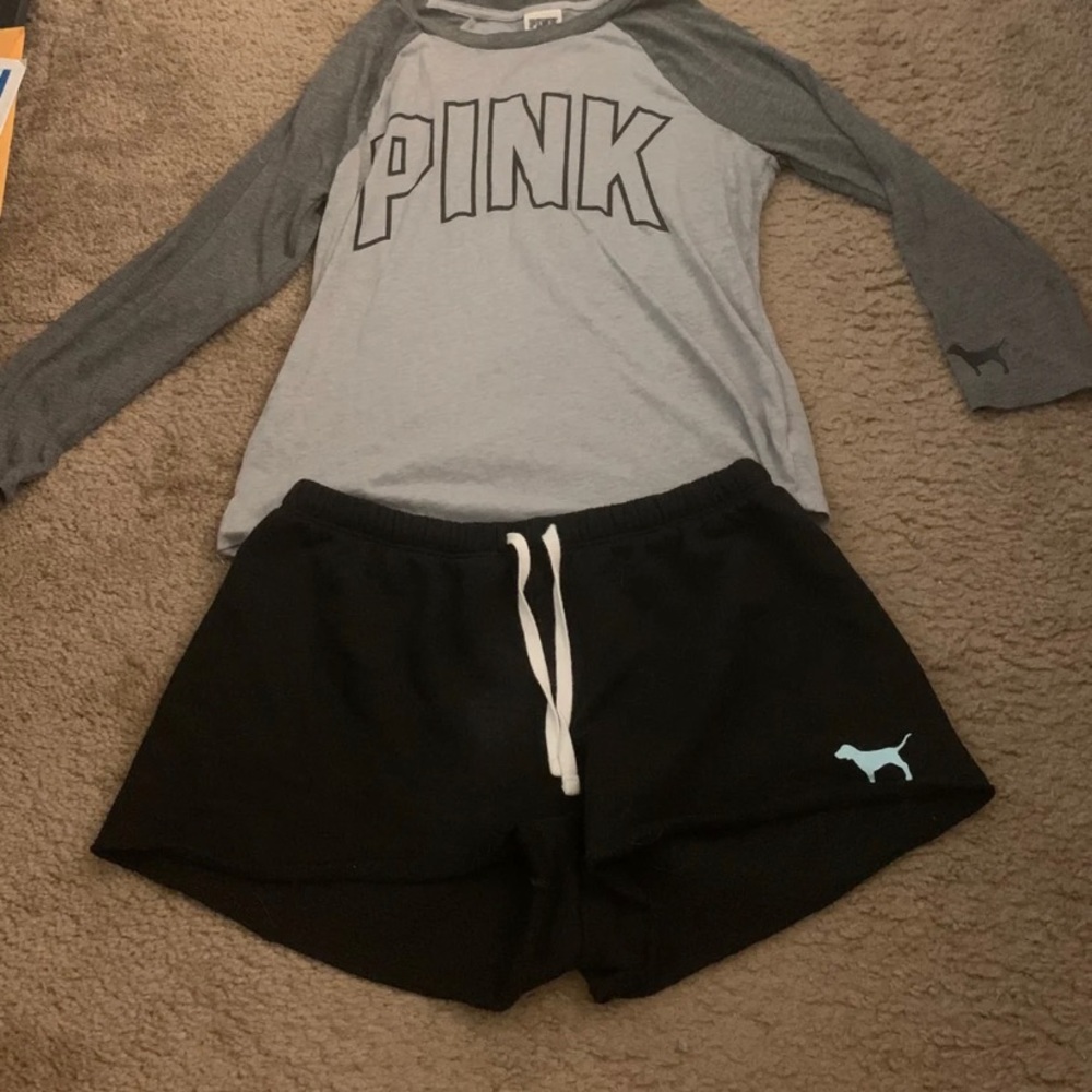 vs pink outfit